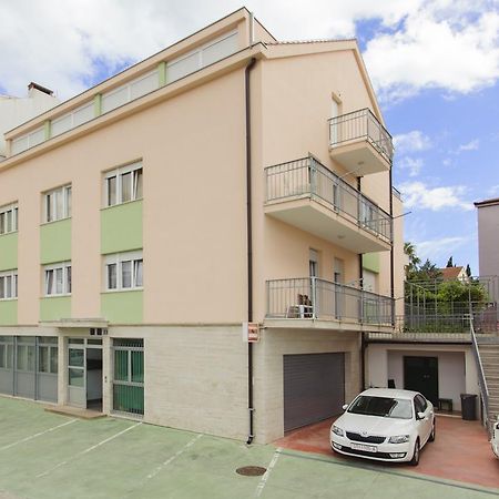 Amigo Comfort Apartments Сплит Экстерьер фото